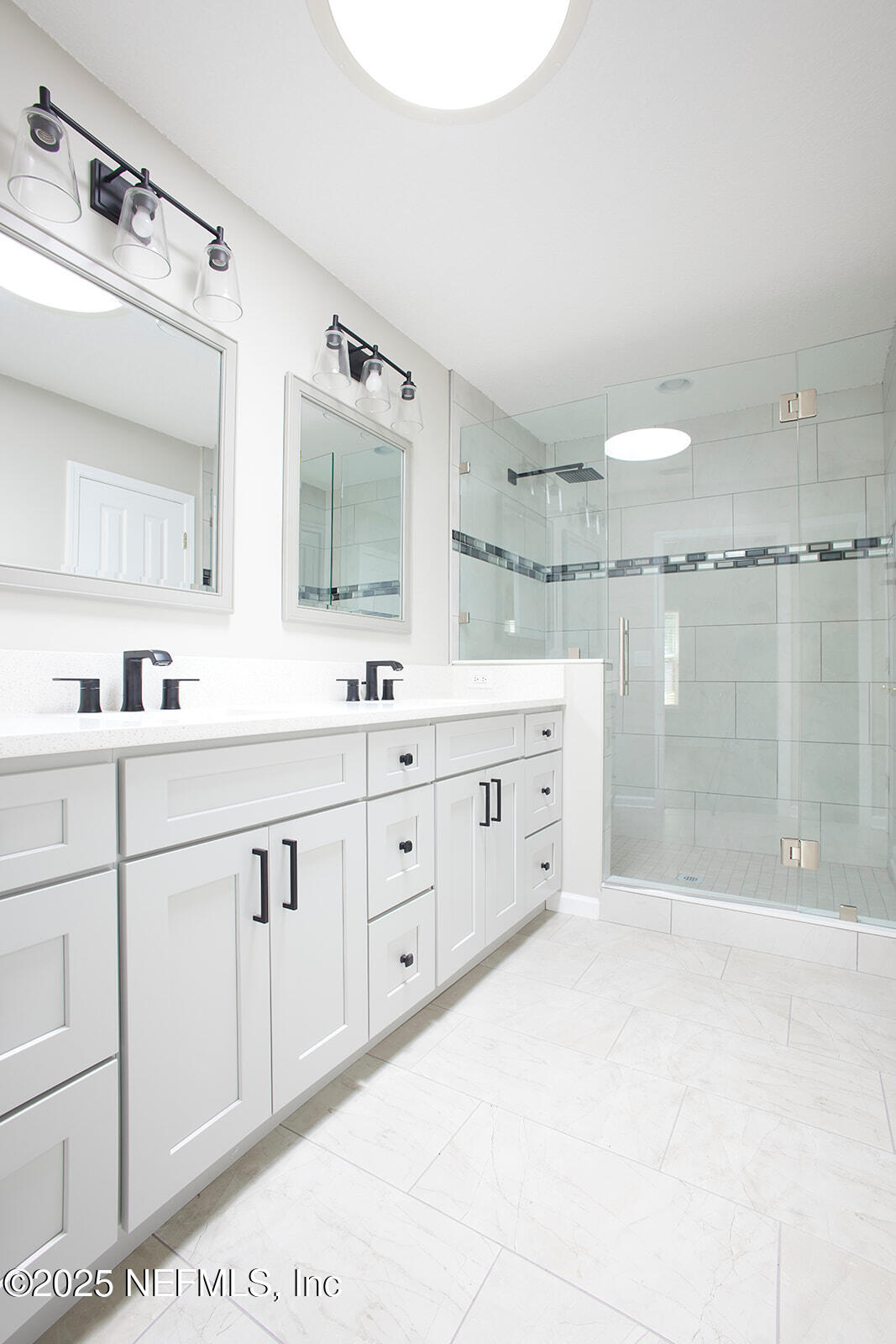 1524 Linkside Drive Atlantic Beach, FL 32233 - Photo 19 of 42 03.3_Master_BathRoom_websize