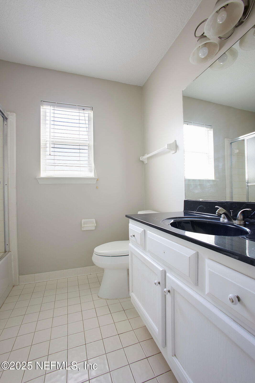 1524 Linkside Drive Atlantic Beach, FL 32233 - Photo 29 of 42 06.0_BathRoom_websize