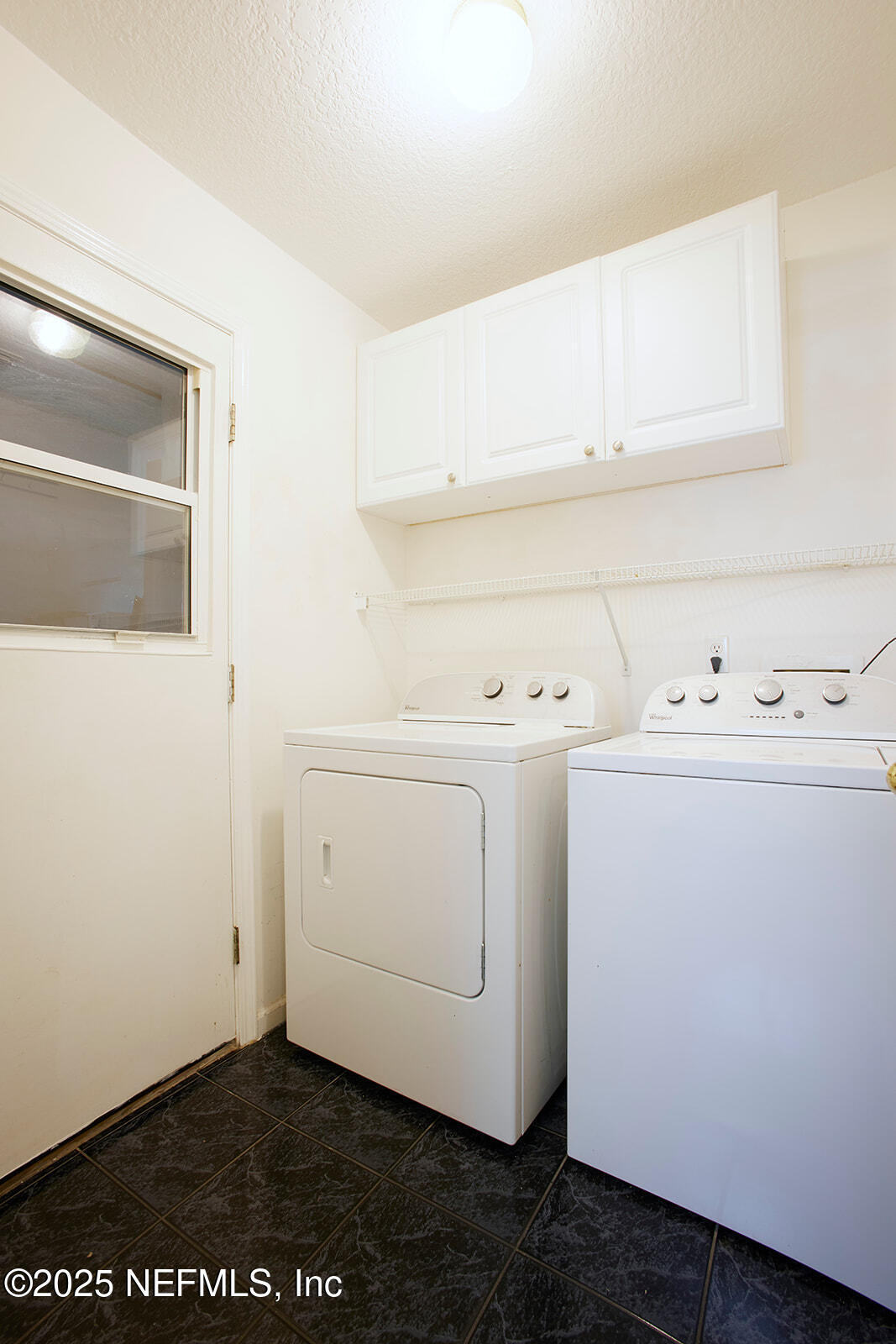 1524 Linkside Drive Atlantic Beach, FL 32233 - Photo 31 of 42 08.0_Laundry_websize