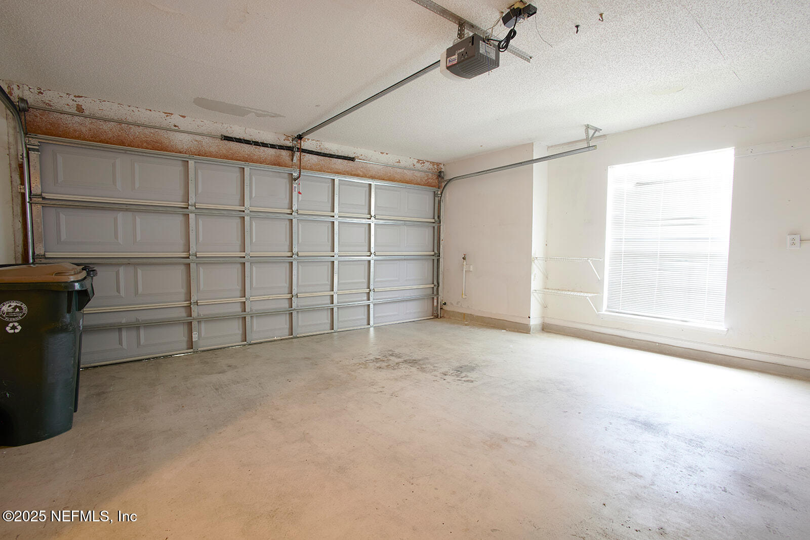 1524 Linkside Drive Atlantic Beach, FL 32233 - Photo 35 of 42 09.0_Garage_websize