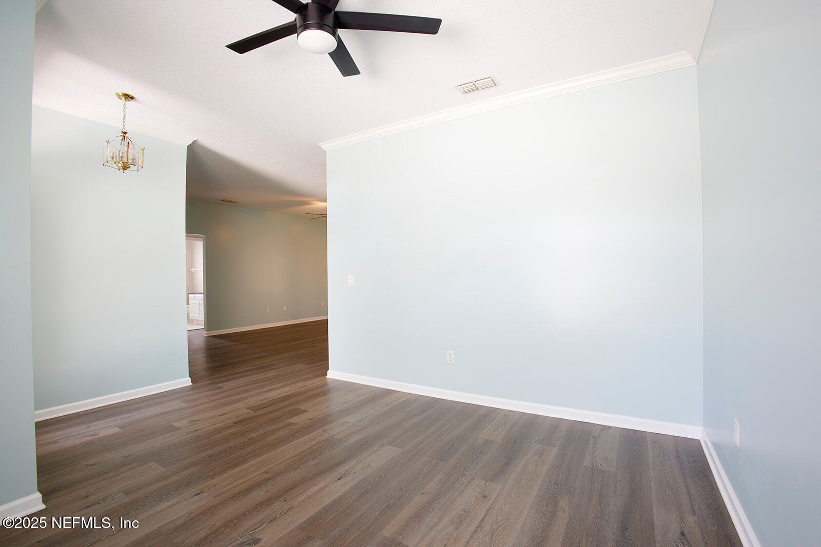 1524 Linkside Drive Atlantic Beach, FL 32233 - Photo 7 of 42 02.1_Living_Room_websize