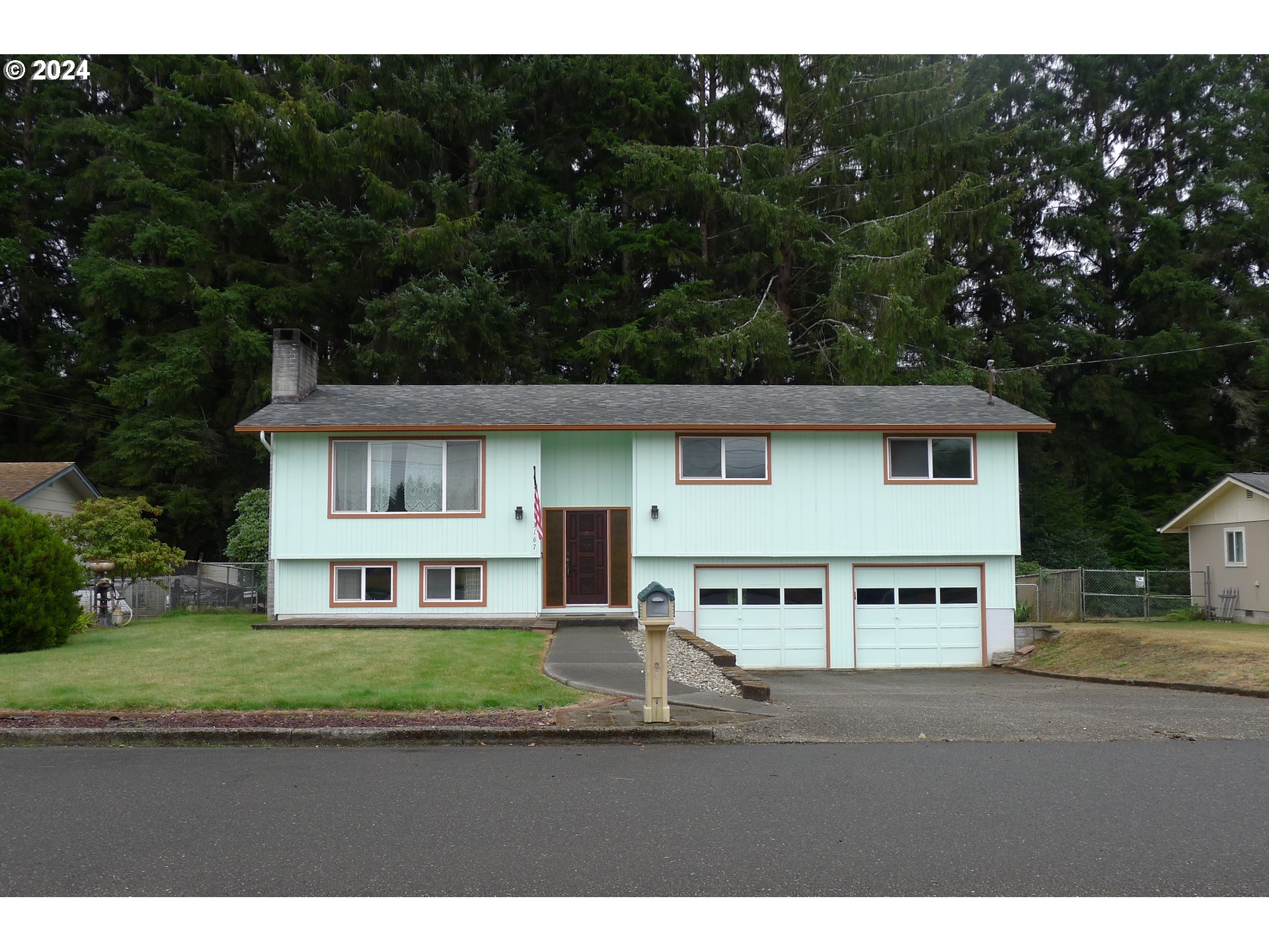 3167 Ridgeway Drive Reedsport, OR 97467 - Photo 1 of 41 Gallery Image 1
