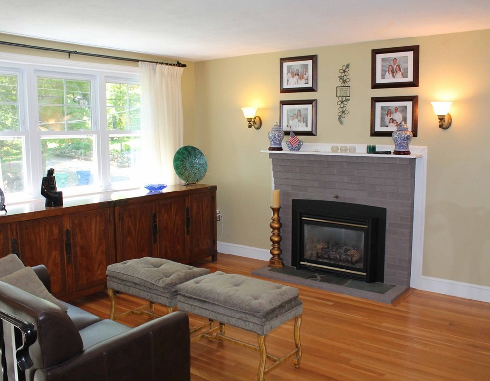 15 Chandler Road Burlington, MA 01803 - Photo 4 of 26 Gallery Image 4