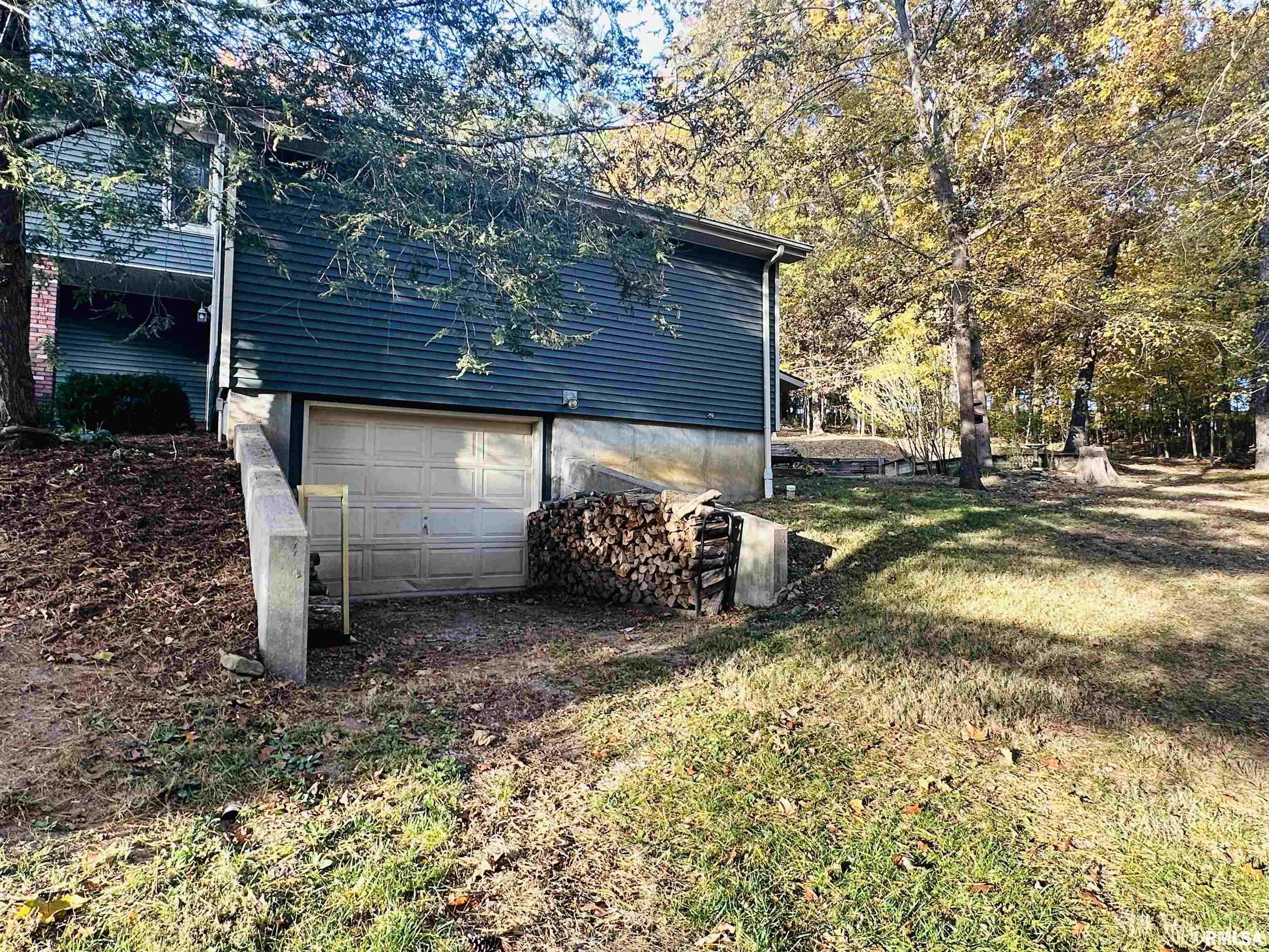 2185 Lick Creek Road Anna, IL 62906 - Photo 7 of 42 Gallery Image 7