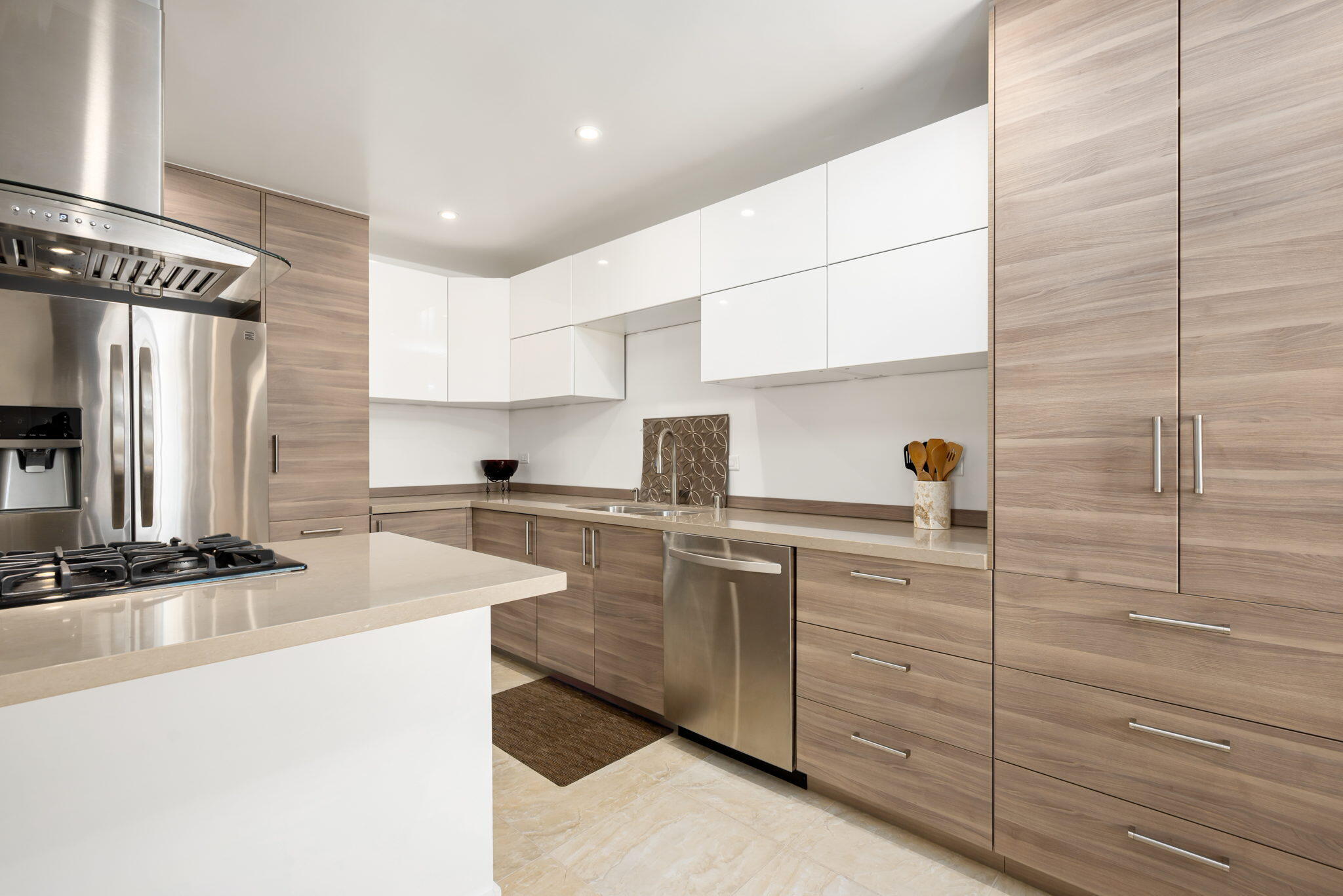 349 West Mariscal Road Palm Springs, CA 92262 - Photo 21 of 34 a kitchen with cabinets and window