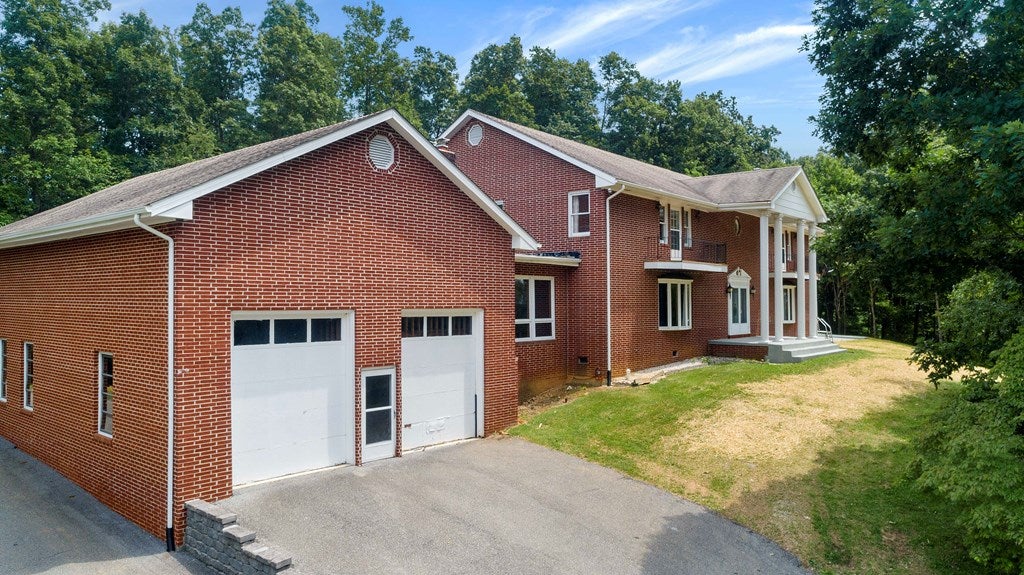 2752 Wysor Road Draper, VA 24324 - Photo 2 of 68 Gallery Image 2