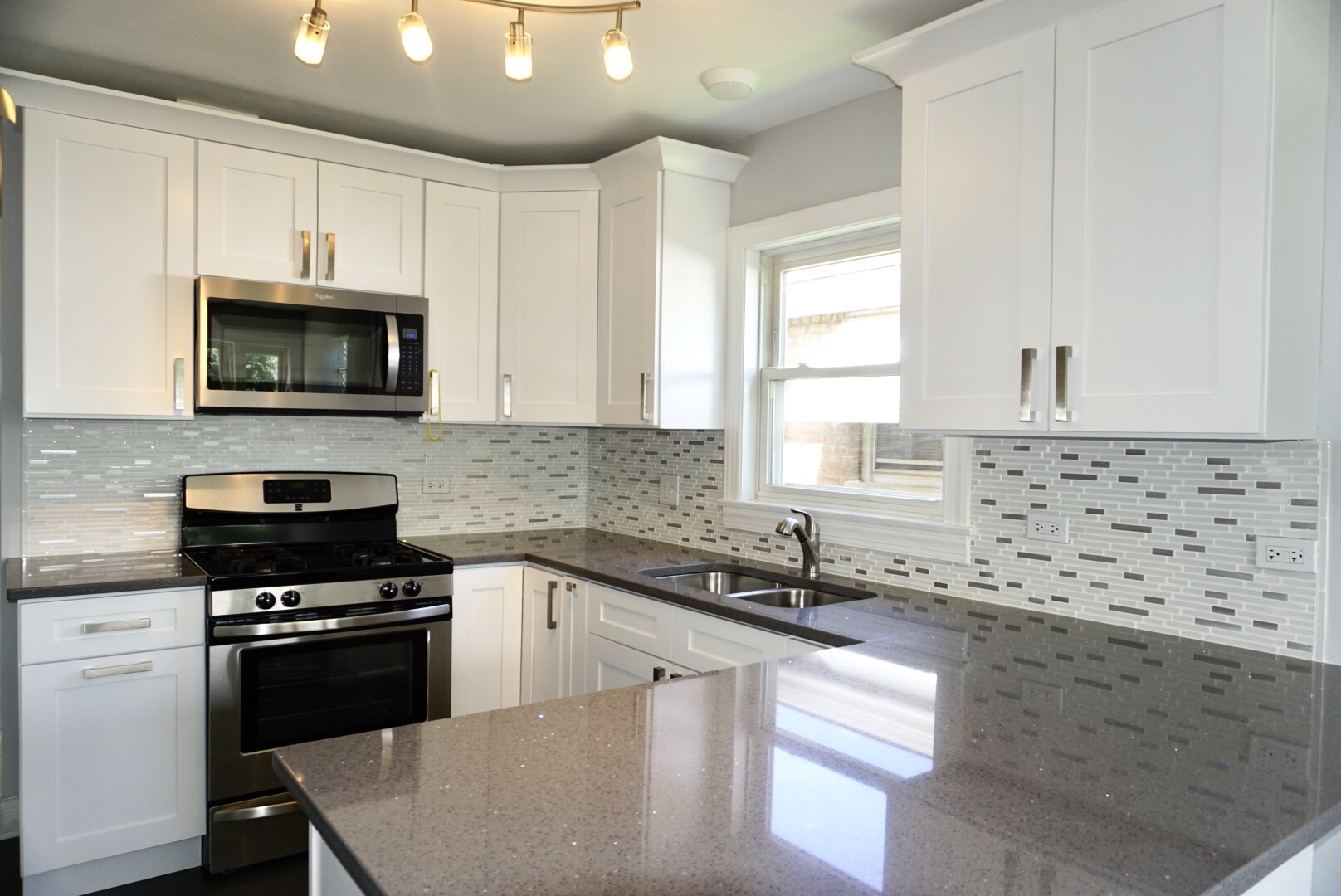 3539 West 85th Street Chicago, IL 60652 - Photo 5 of 11
