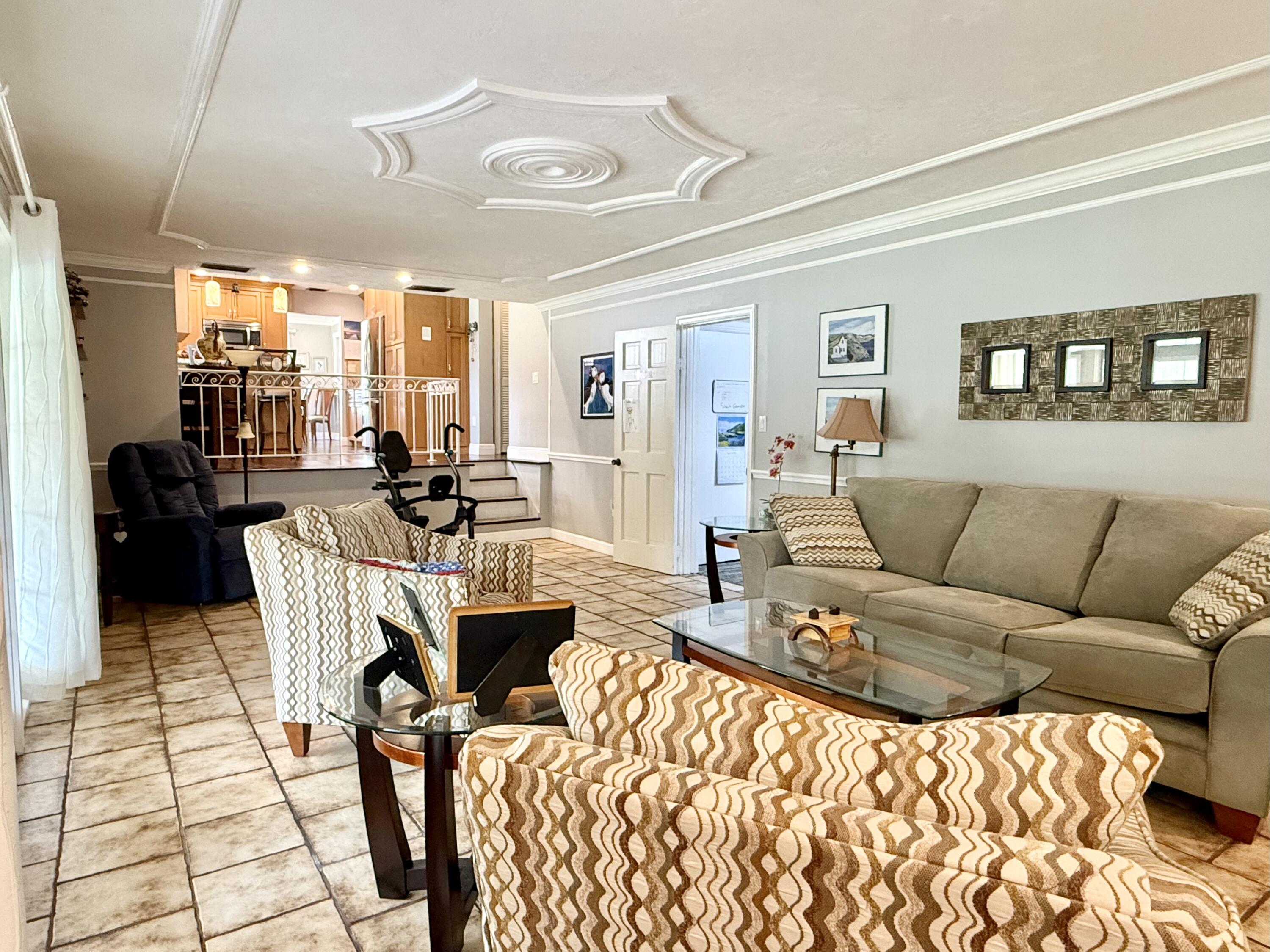 16283 Alexander Run Jupiter, FL 33478 - Photo 15 of 96 Family rm