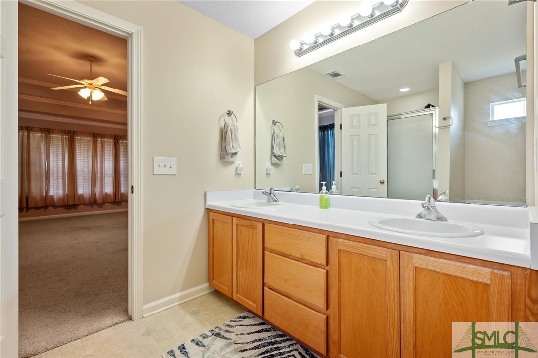 141 Mill Court Rincon, GA 31326 - Photo 16 of 41 Full ensuite bath.