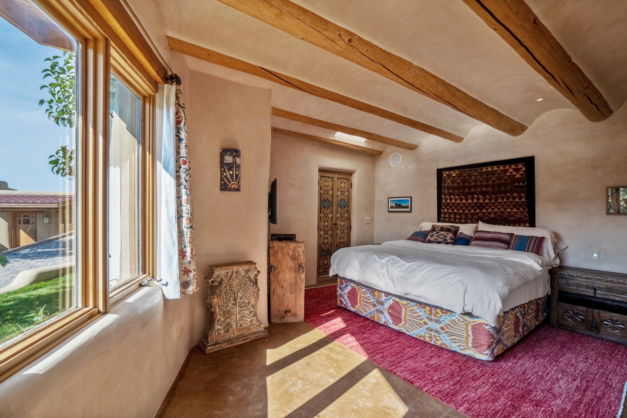 1564 Cerro Gordo Road Santa Fe, NM 87501 - Photo 33 of 53 Upper House Bedroom #2