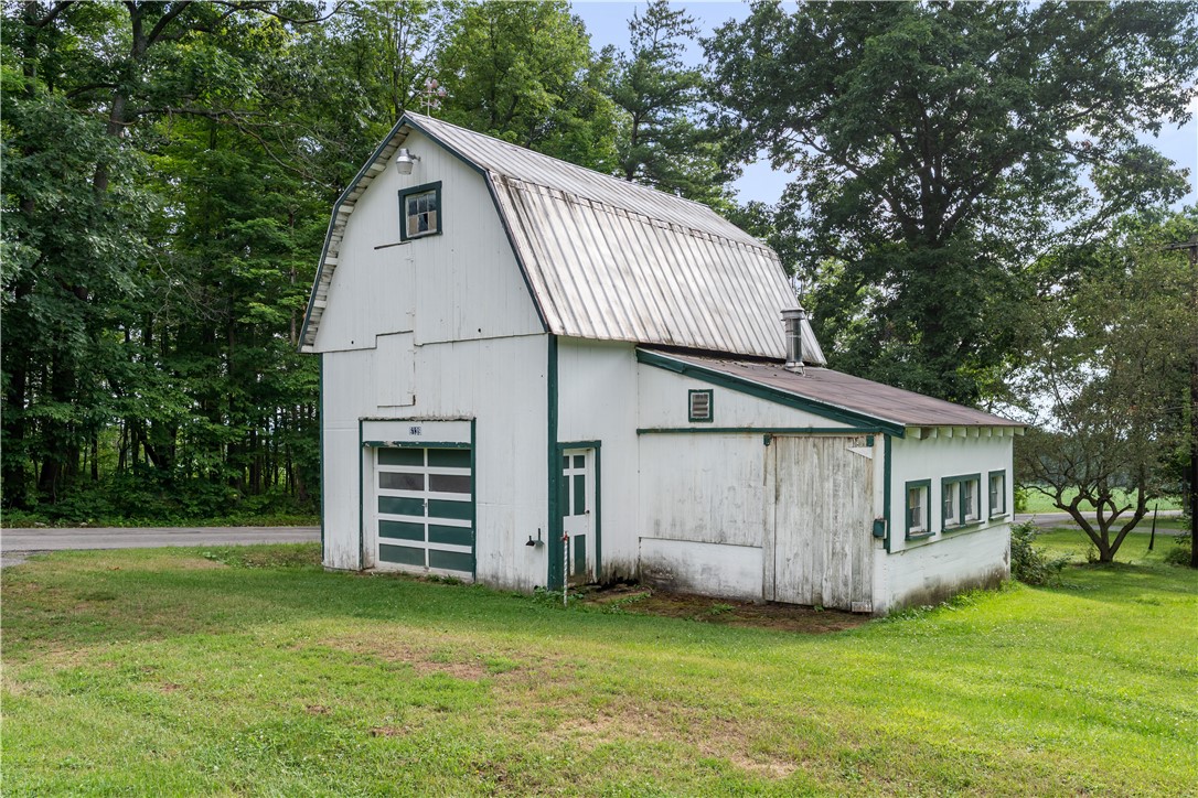 6139 Tucker Road Sparta, NY 14437 - Photo 9 of 40