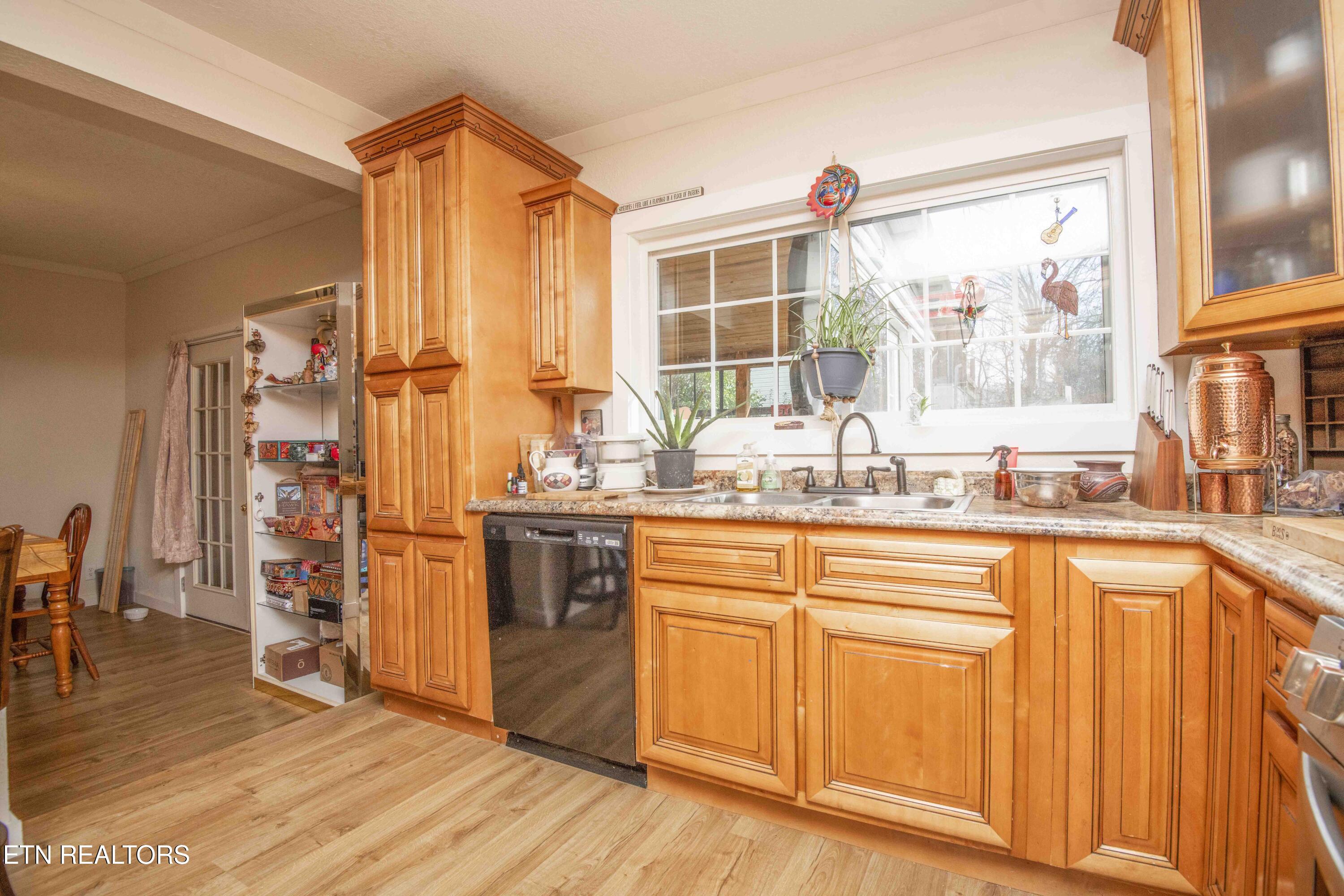 458 Slaven Lane Oneida, TN 37841 - Photo 24 of 60 kitchen 1_1