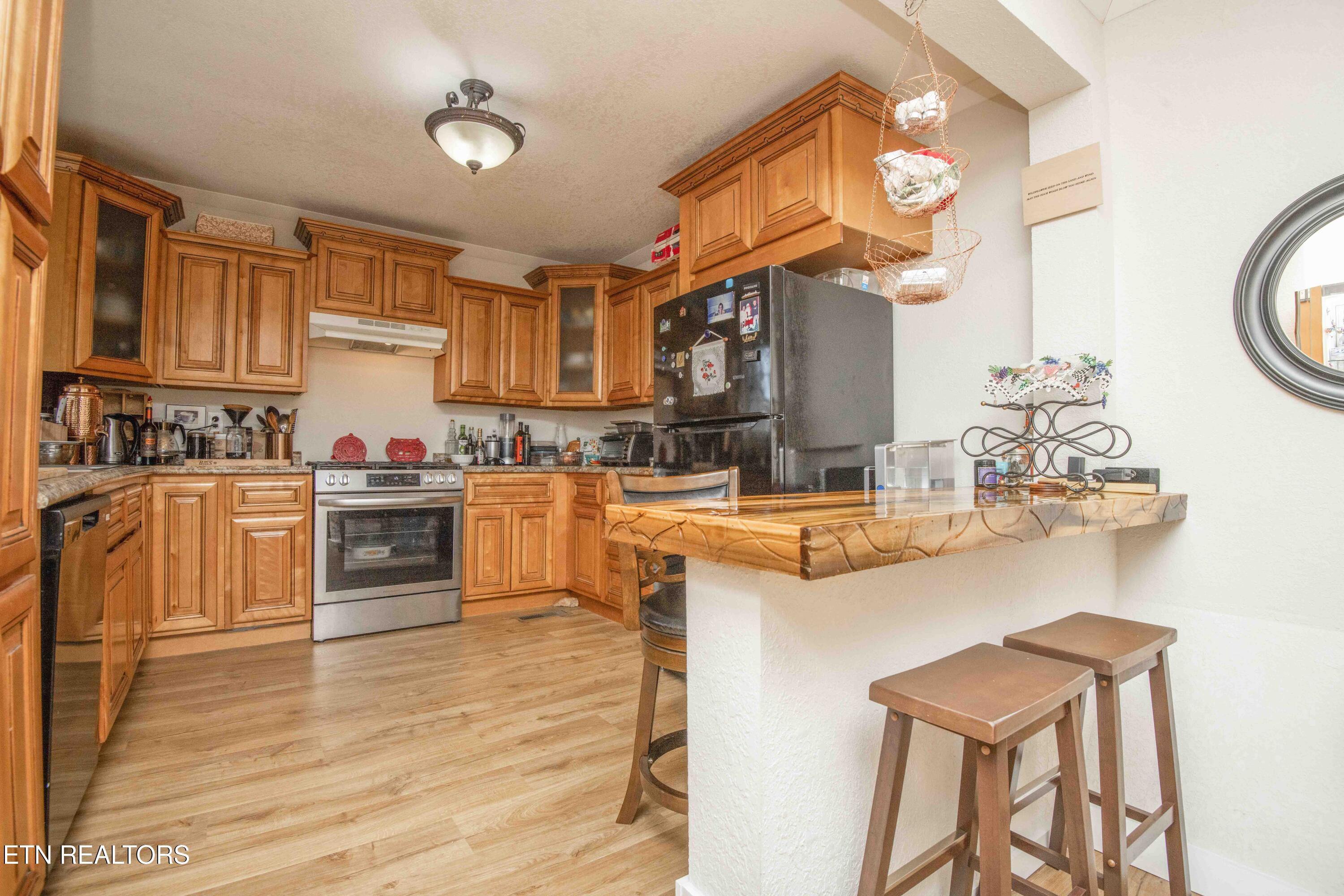 458 Slaven Lane Oneida, TN 37841 - Photo 26 of 51 kitchen 6_1