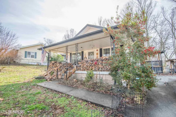 $249,500 | 458 Slaven Lane, Oneida, TN 37841