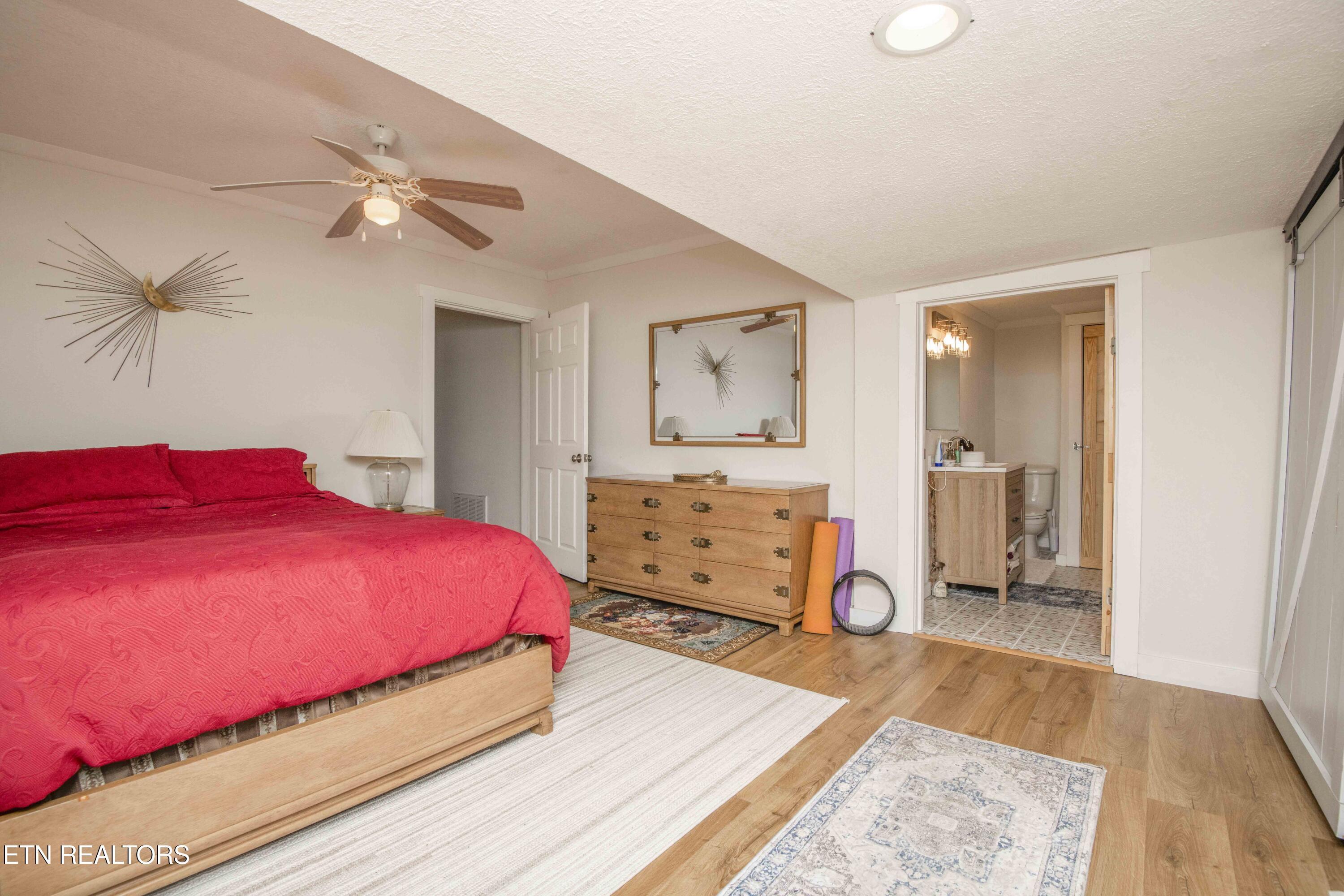 458 Slaven Lane Oneida, TN 37841 - Photo 36 of 51 master bed 3_1