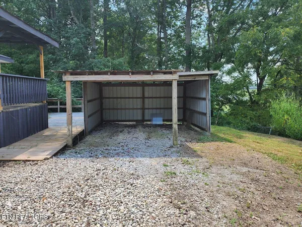 $249,500 | 458 Slaven Lane, Oneida, TN 37841