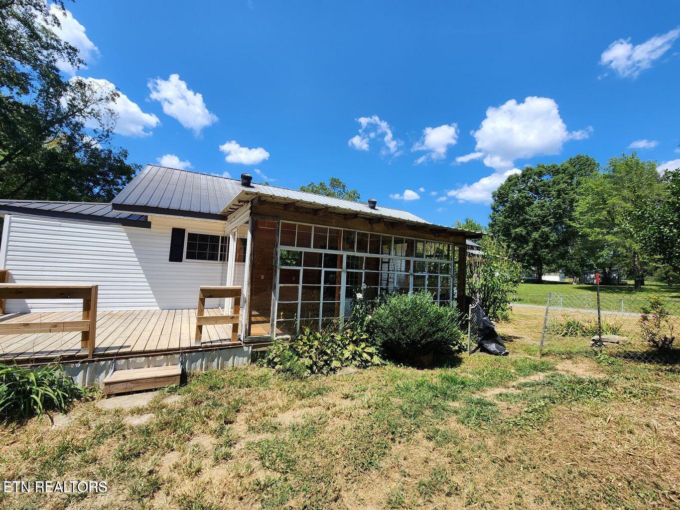 458 Slaven Lane Oneida, TN 37841 - Photo 57 of 60 Sunroom