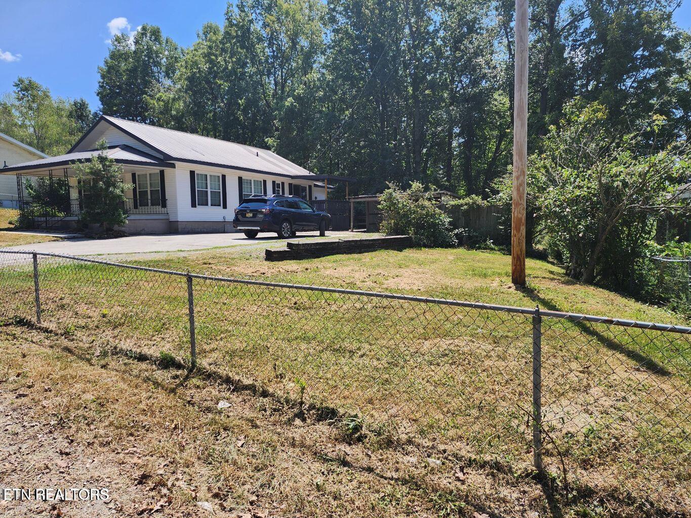 458 Slaven Lane Oneida, TN 37841 - Photo 59 of 60 Large Yard