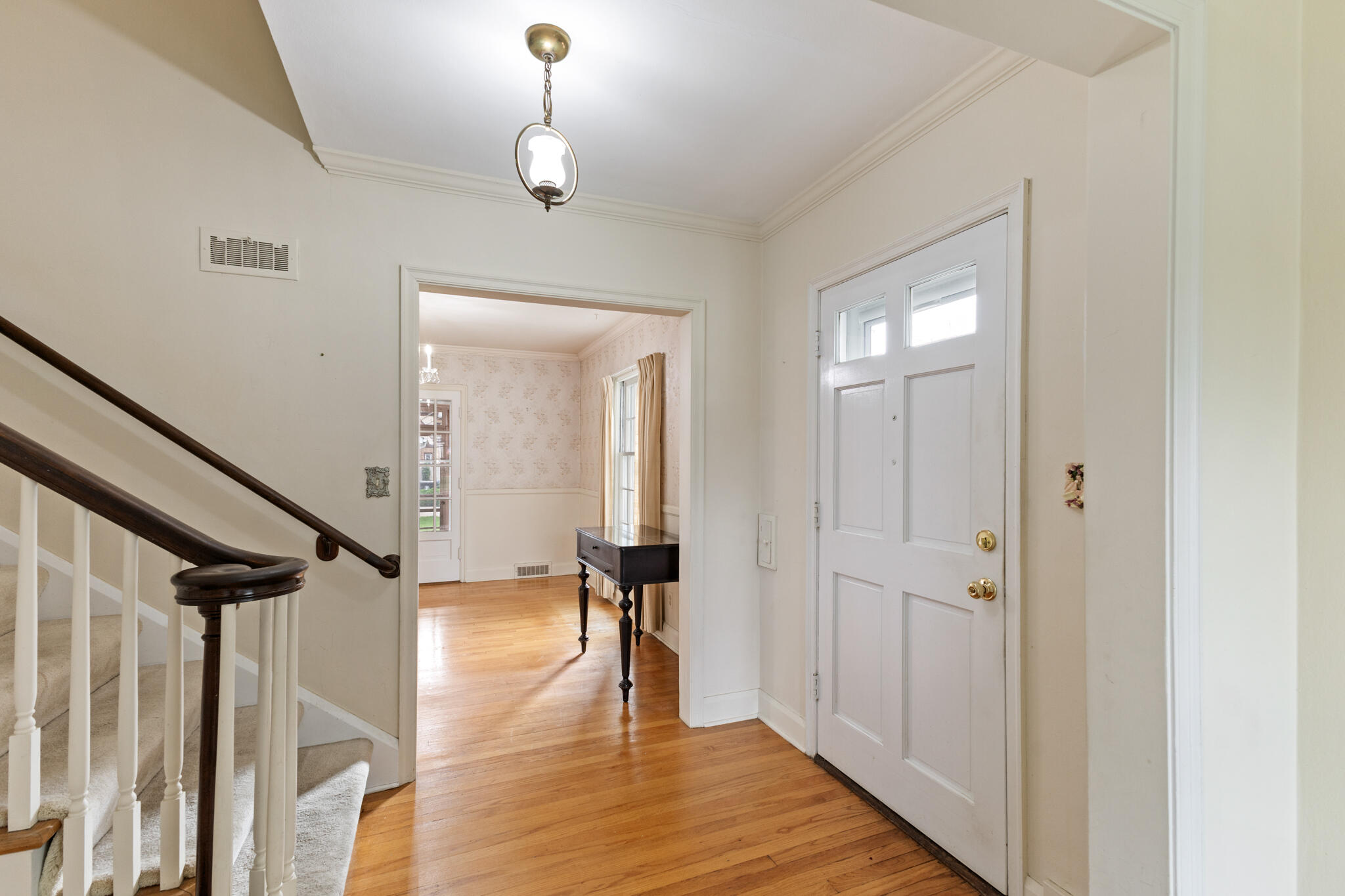 3920 Kinzie Avenue Racine, WI 53405 - Photo 7 of 42 Walkway