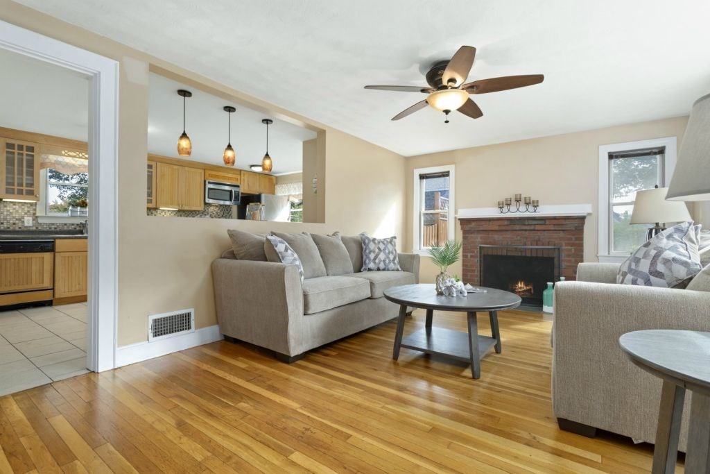 9 Walter Road Danvers, MA 01923 - Photo 5 of 26