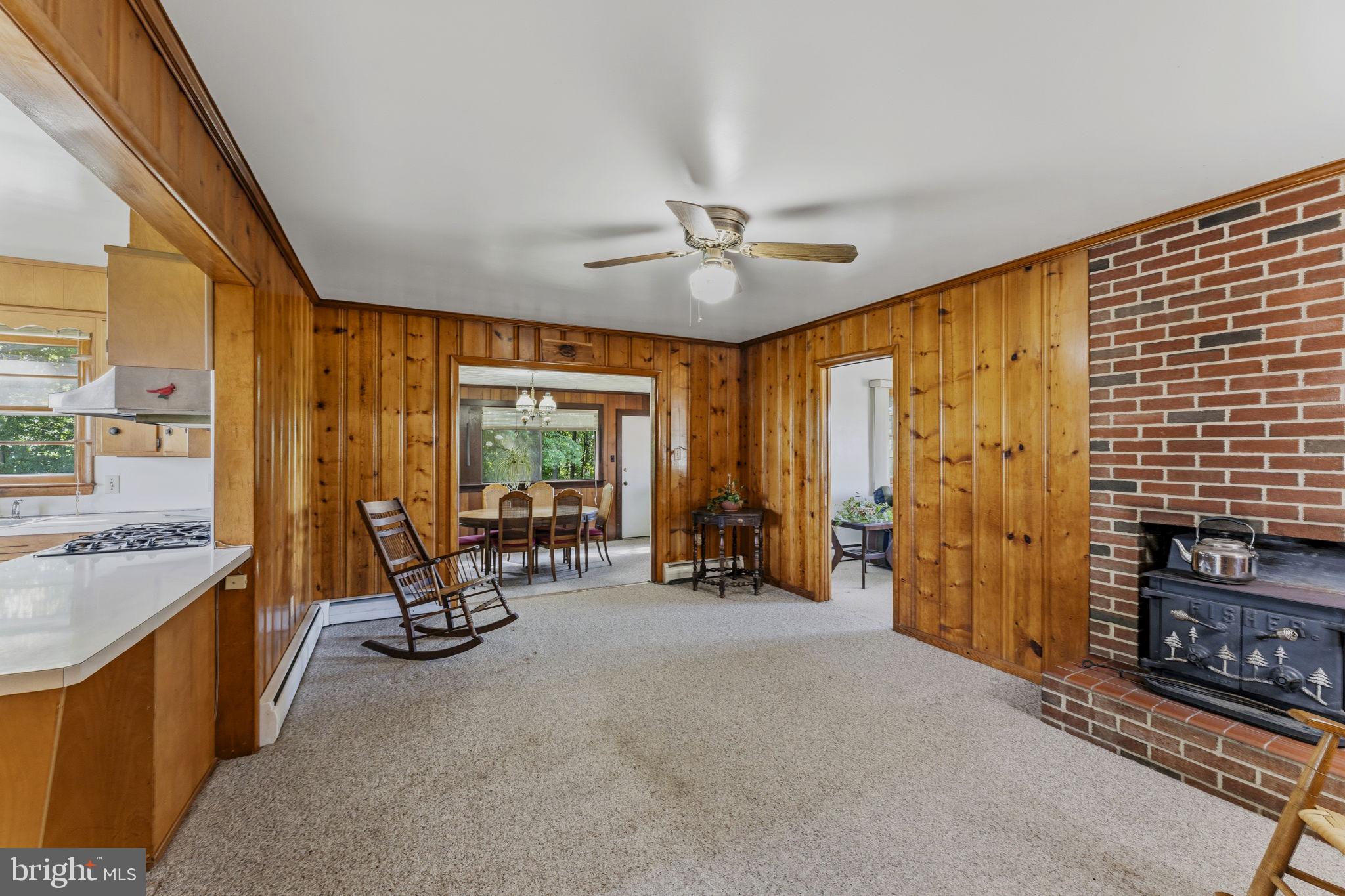 5049 Braddock Road Sykesville, MD 21784 - Photo 15 of 46