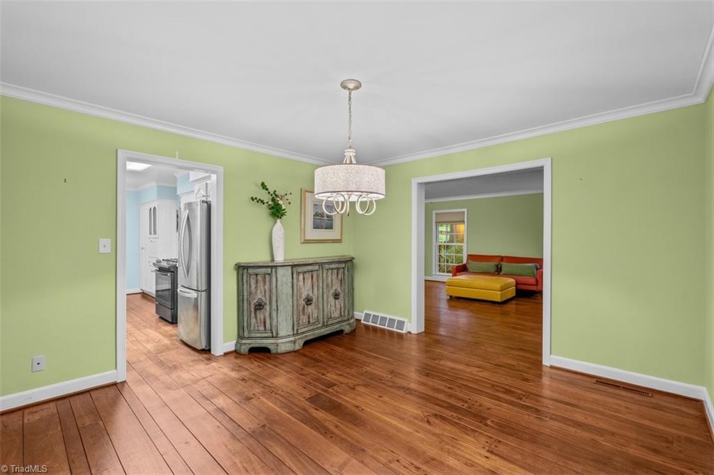809 Hillcrest Drive High Point, NC 27262 - Photo 10 of 50