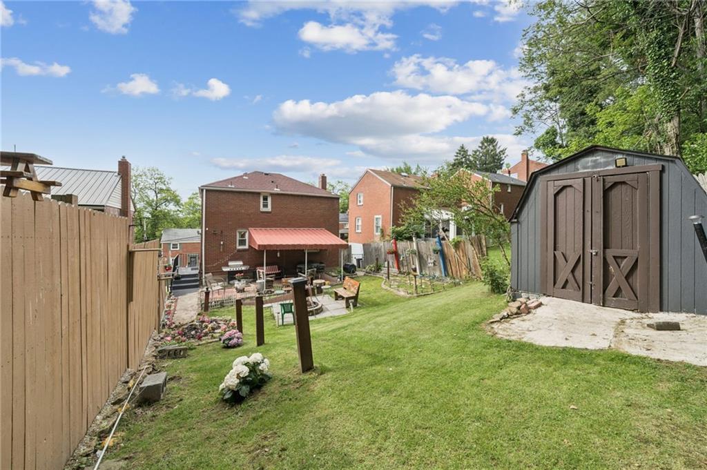 2106 Lindsay Road Pittsburgh, PA 15221 - Photo 34 of 36
