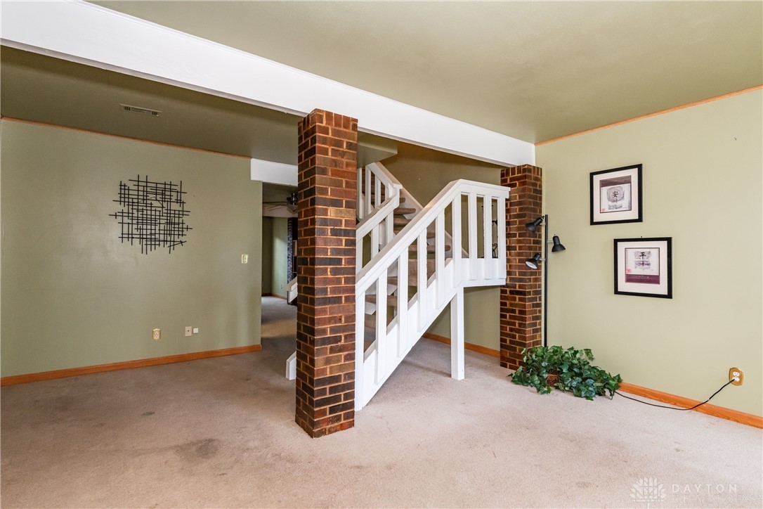 3142 Garvin Road Dayton, OH 45405 - Photo 4 of 24 Gallery Image 4