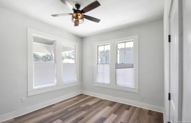 $1,950 | 823 North Palmetto Avenue, San Antonio, TX 78202