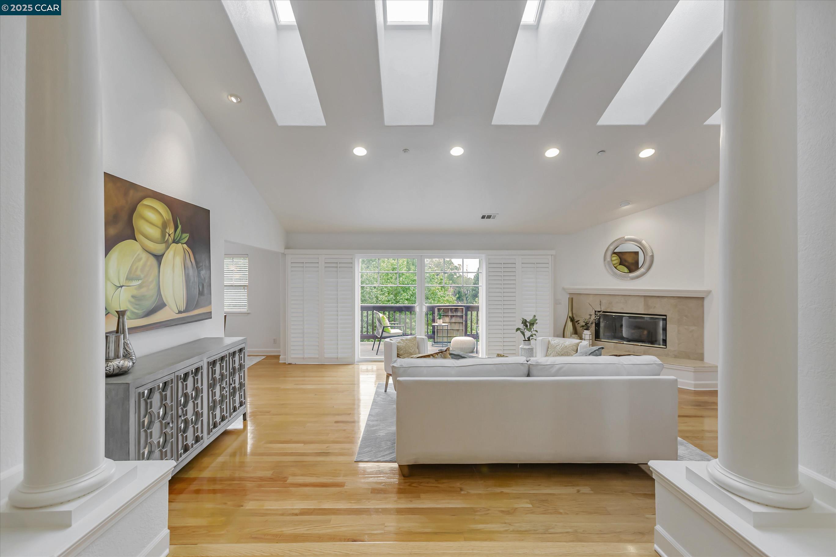 1215 Alvarado Road Berkeley, CA 94705 - Photo 8 of 52