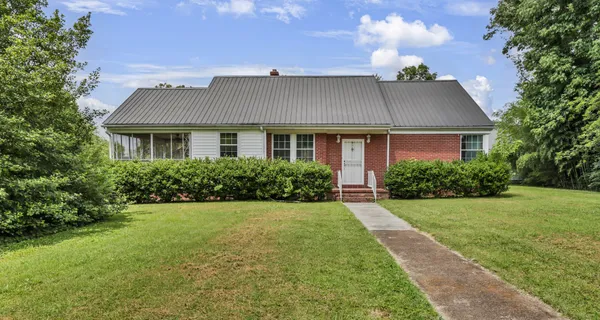 $1,650 | 217 East Meadow Circle, Clarksville, TN 37043