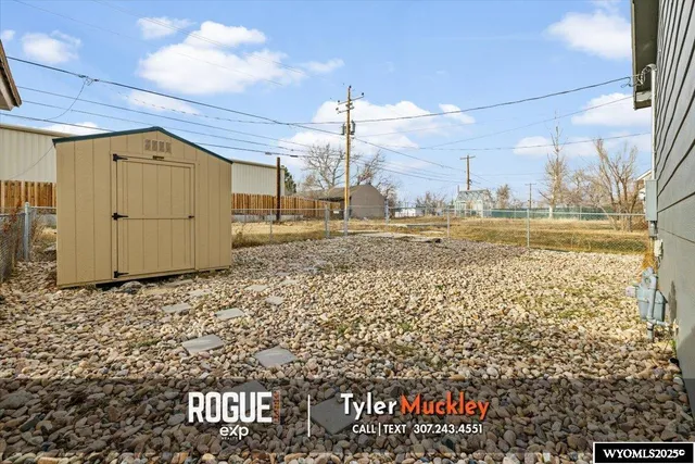 $300,000 | 1416 South Jackson Street, Casper, WY 82601