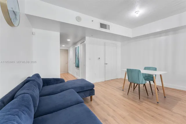 $299,000 | 1750 North Bayshore Drive, Unit 1407, Miami, FL 33132