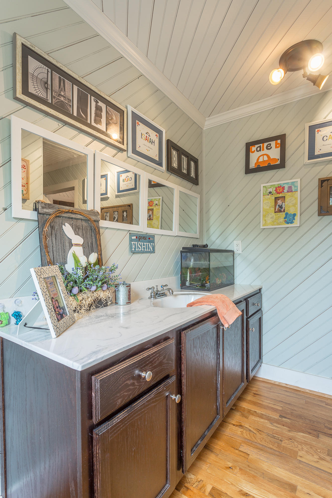 851 Hankins Road Rock Spring, GA 30739 - Photo 36 of 64 Full Bathroom