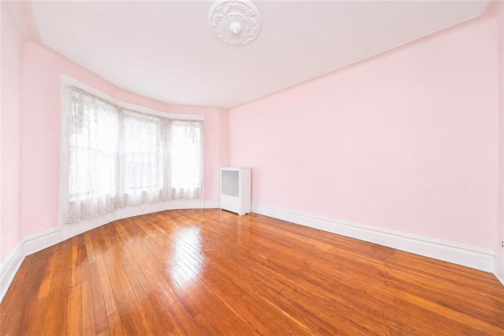 571 Bay Ridge Parkway Brooklyn, NY 11209 - Photo 17 of 31
