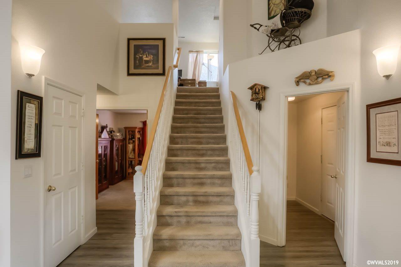 1621 Southwest Filbert Lane Dallas, OR 97338 - Photo 22 of 34 Gallery Image 22