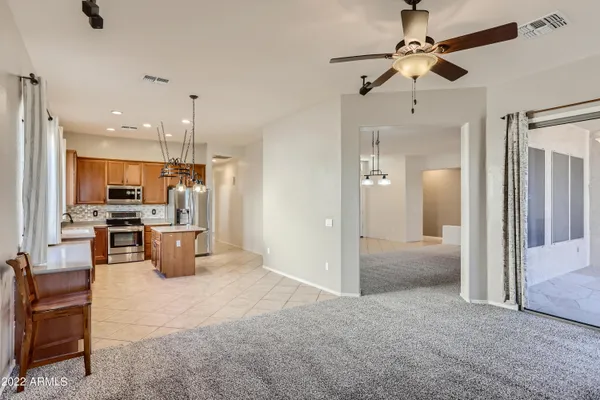 $2,500 | 35006 North 27th Avenue, Phoenix, AZ 85086