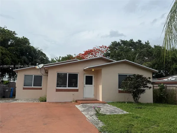 $3,100 | 4711 Southwest 23rd Street, West Park, FL 33023