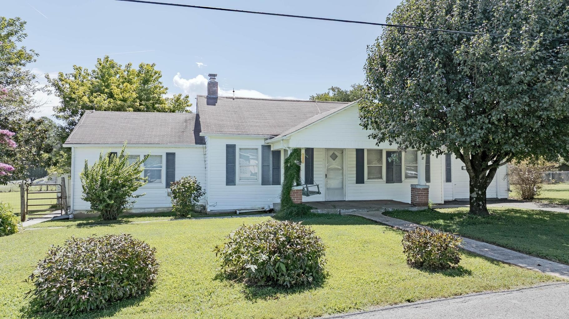 4924 Wolf Creek Road Spring City, TN 37381 - Photo 2 of 35 Gallery Image 2