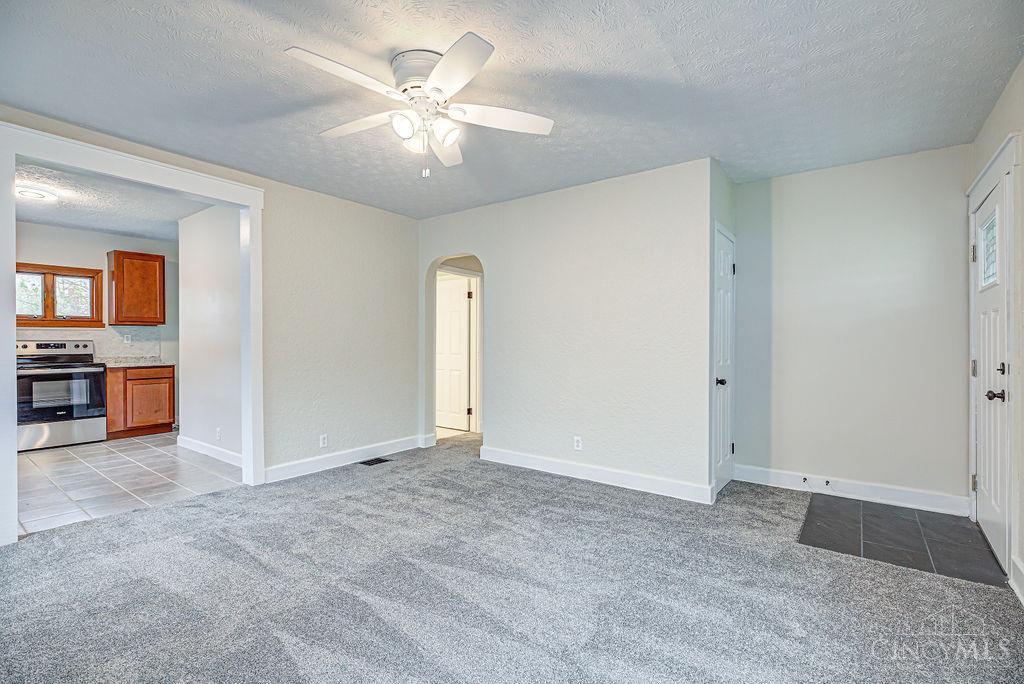 668 Ridgewood Avenue Hamilton, OH 45013 - Photo 7 of 37 Gallery Image 7