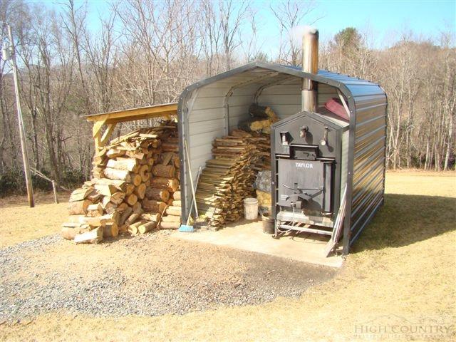 2366 Ridge Road Boone, NC 28607 - Photo 10 of 27 Gallery Image 10