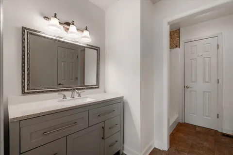 $425,000 | 717 Mt Carmel Place, Nashville, TN 37205