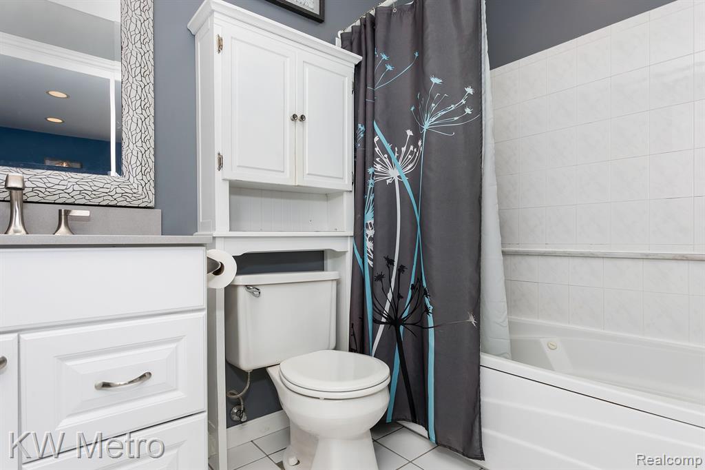 55 Boyken Road Rochester Hills, MI 48307 - Photo 16 of 48