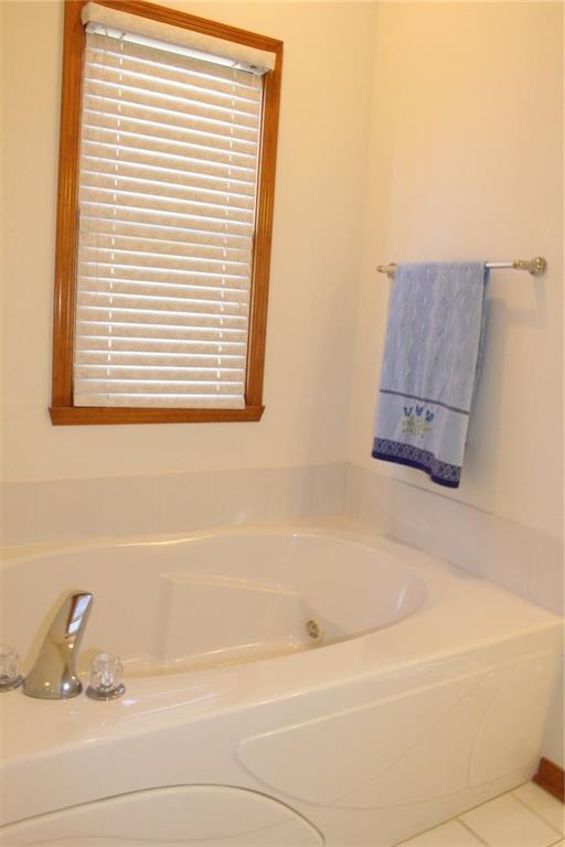 11486 Falling Water Way Fishers, IN 46037 - Photo 12 of 24 Gallery Image 12