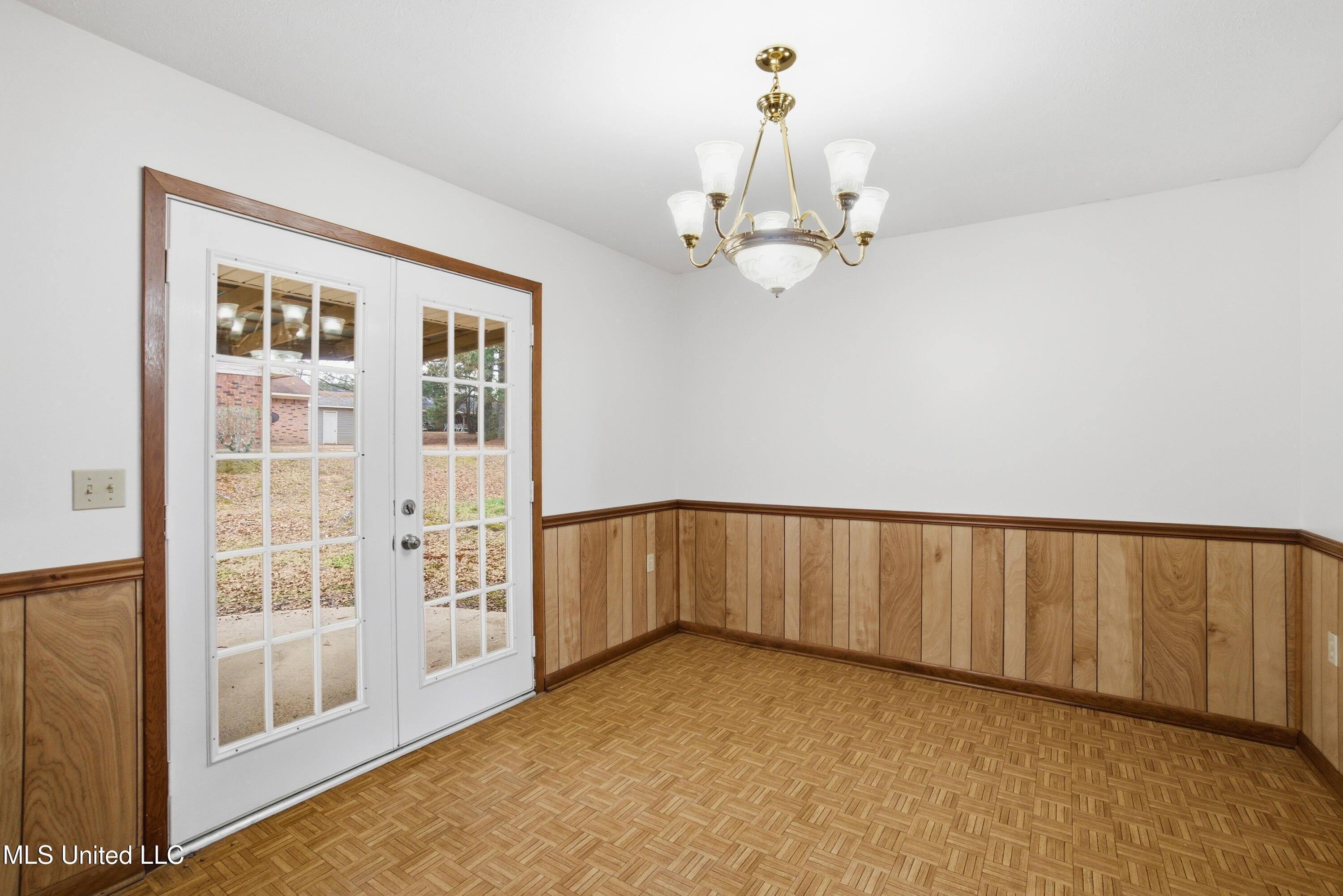 1120 4th Street Southeast Magee, MS 39111 - Photo 5 of 13 1120_4th_St_SE-8