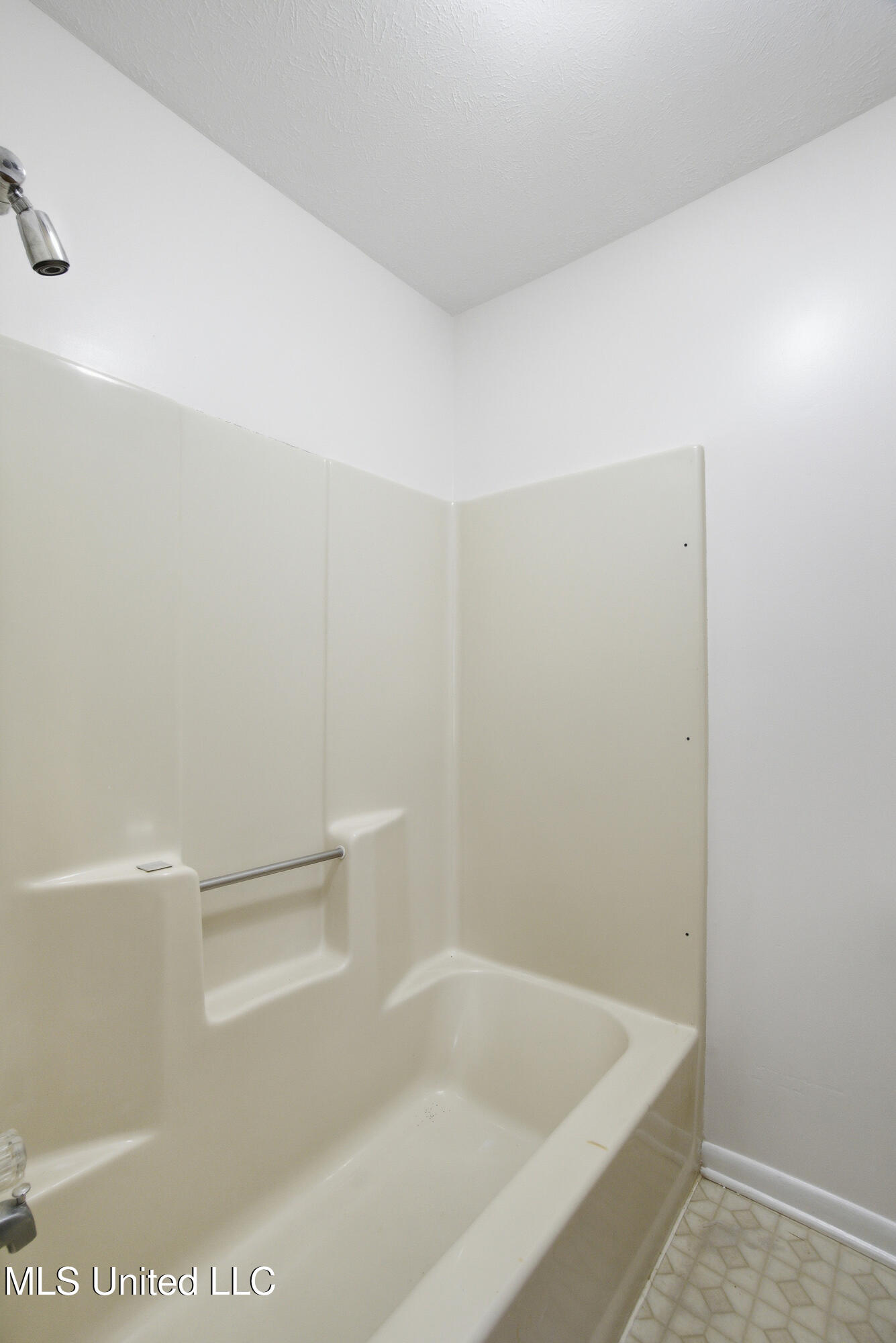 1120 4th Street Southeast Magee, MS 39111 - Photo 9 of 13 1120_4th_St_SE-12