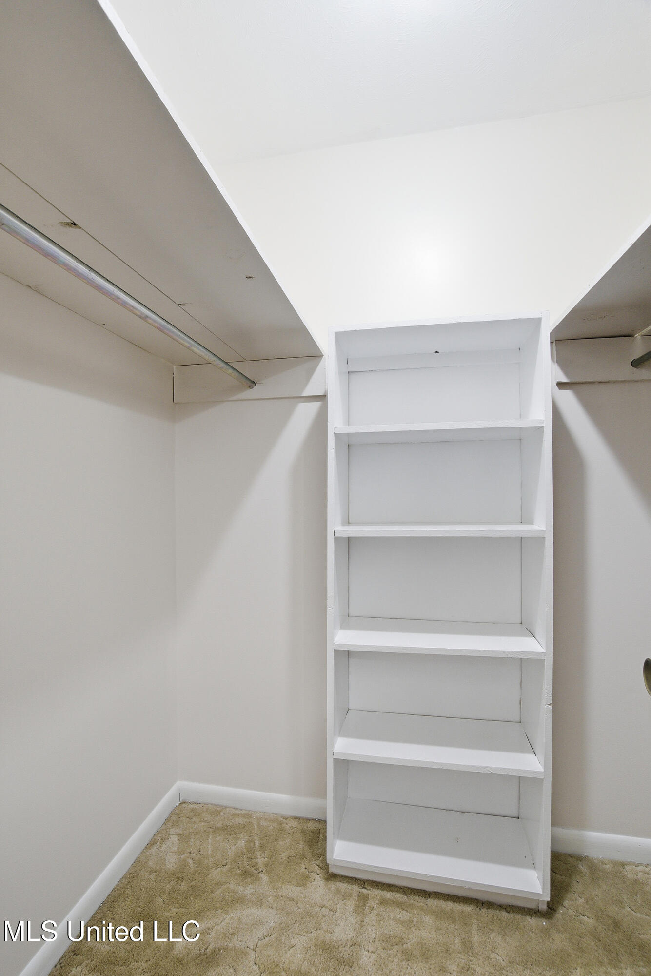 1120 4th Street Southeast Magee, MS 39111 - Photo 10 of 13 1120_4th_St_SE-13