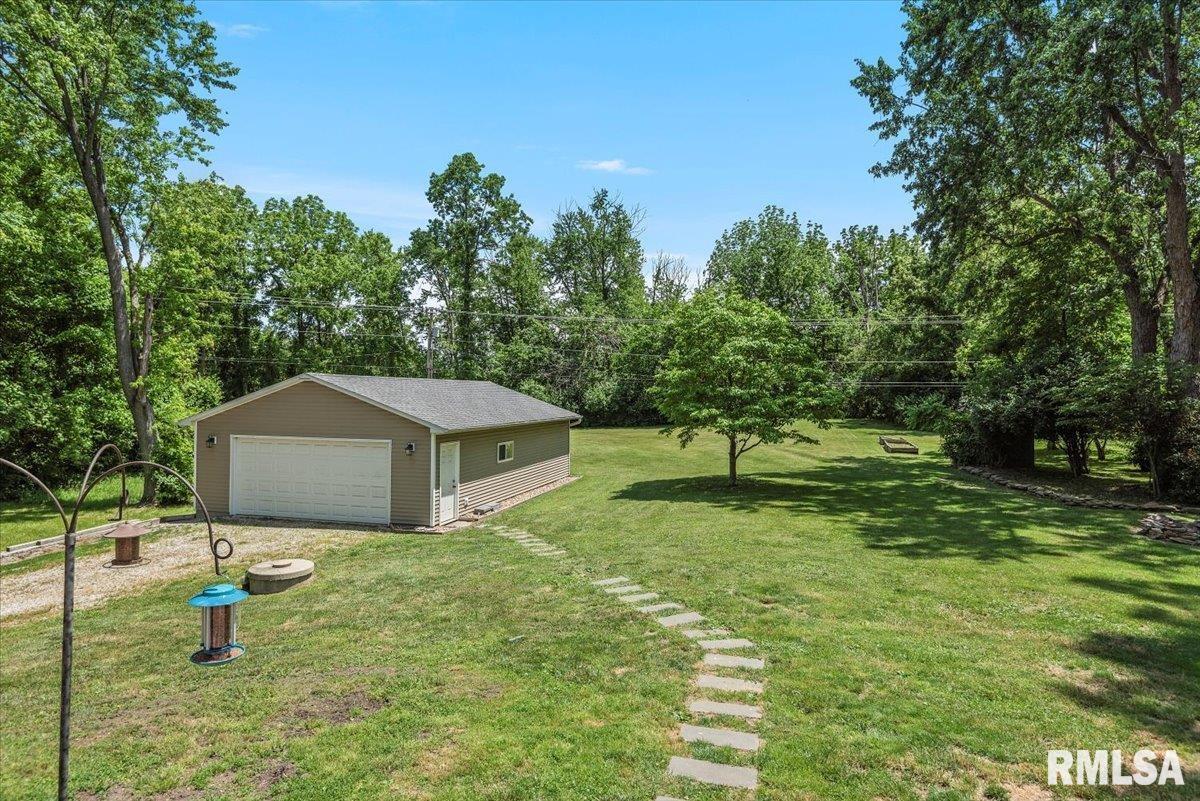 2314 East Lake Shore Drive Springfield, IL 62712 - Photo 33 of 35