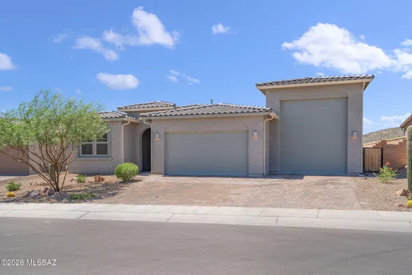 $729,900 | 6690 West Winding Knoll Place, Marana, AZ 85658