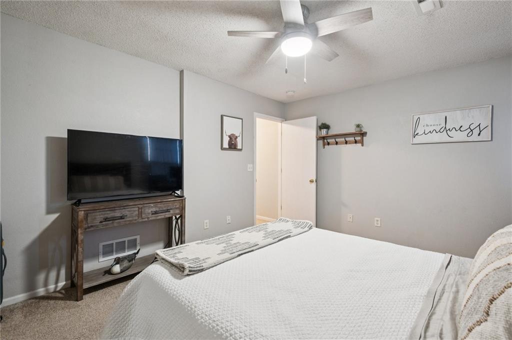 10633 East 46th Terrace Kansas City, MO 64133 - Photo 13 of 27